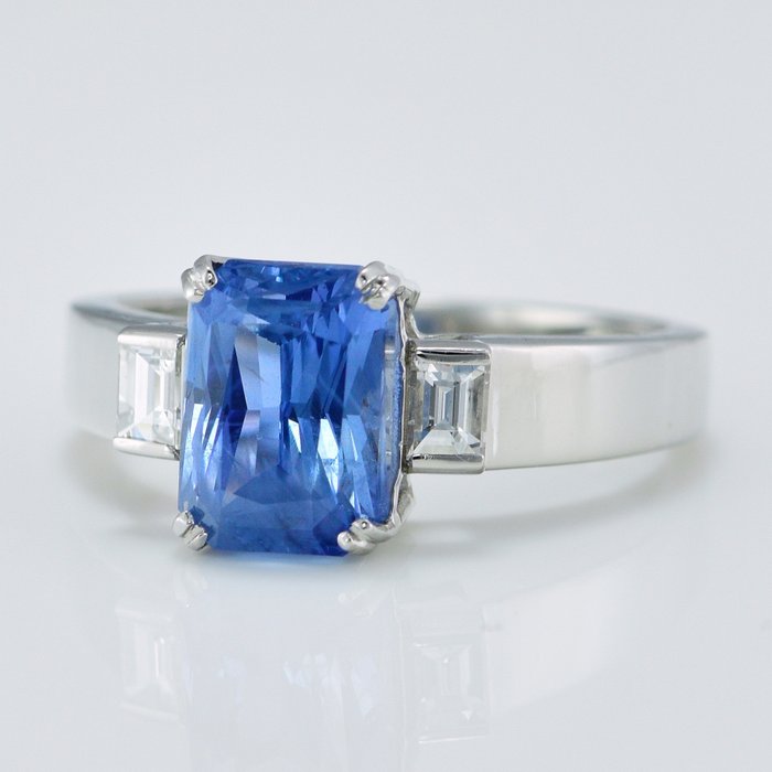 Ring Platin -  333ct tw Safir - Diamant - SRILANKA SAPPIR INGEN VARME