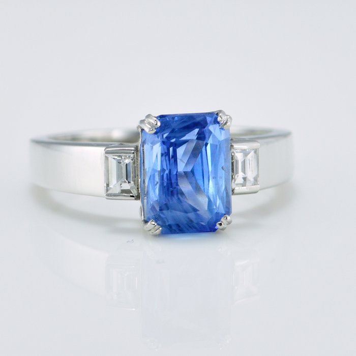 Ring Platin -  333ct tw Safir - Diamant - SRILANKA SAPPIR INGEN VARME