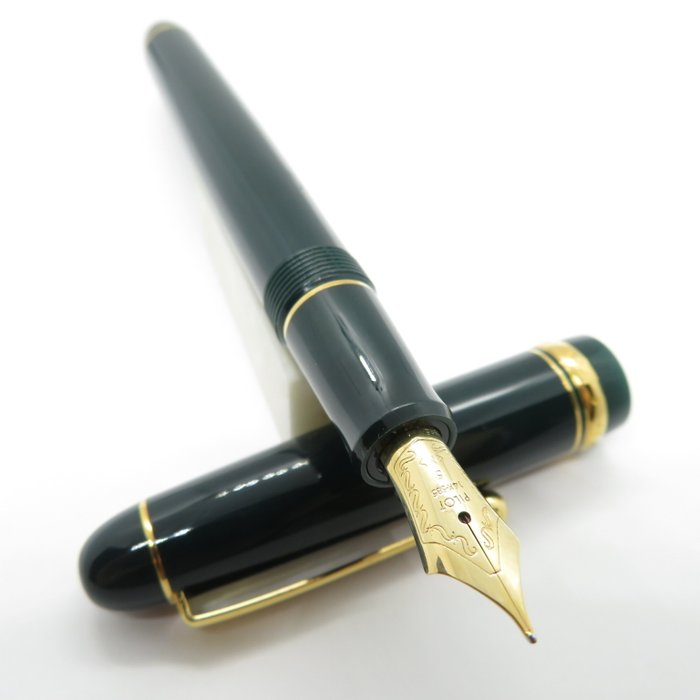 Pilot - Custom 74 (Dark Green) - Fyldepen