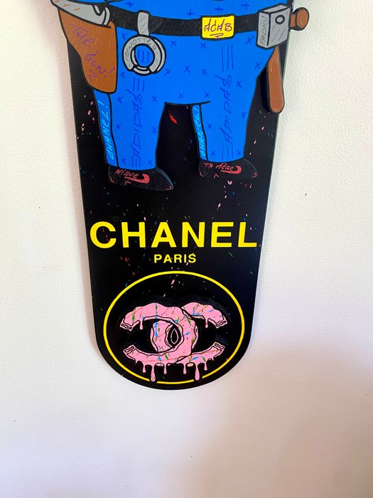 CASH - CHIEF WIGGUM CHANEL DONUT’S