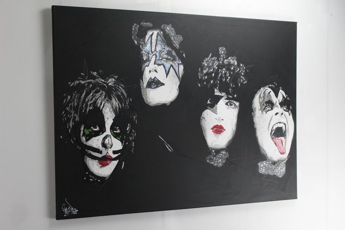 KISS - Hand painted and signed - By Artist Vincent Mink - "KISS"