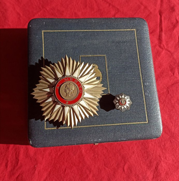 Argentina - Belønning - Argentina, Republic. An Order Of May For Merit, I Class Grand Cross Star, C.1960 in Original Box