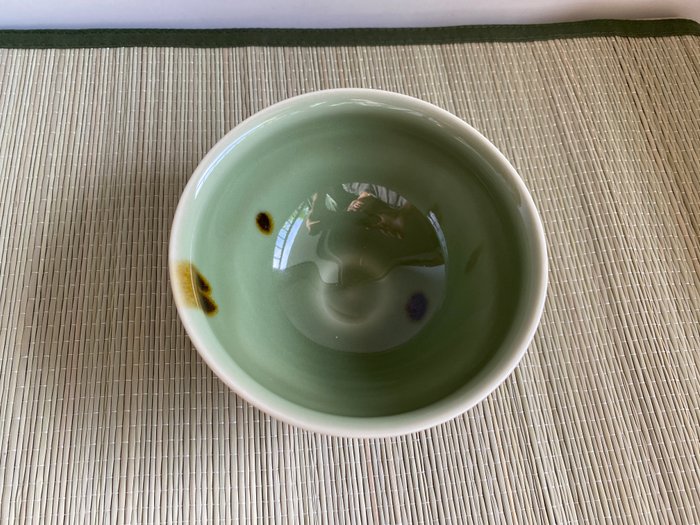 Celadon skål/te-ceremoni - Porcelæn - Soho Yonezawa (1897-1959) - Japan - Shōwa-periode (1926-1989)