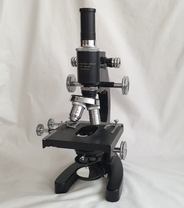 Monocular compound microscope - M109273 - 1950-1960 - Storbritannien - Cooke Troughton  Simms London