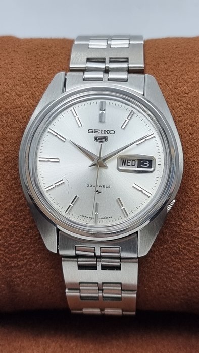 Seiko - Seiko 5 - Ingen mindstepris - Mænd - 1970-1979