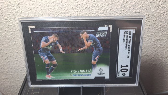 2021/22 - Topps - Stadium Club Chrome UCL - Kylian Mbappé - #75 - 1 Graded card - SGC 10