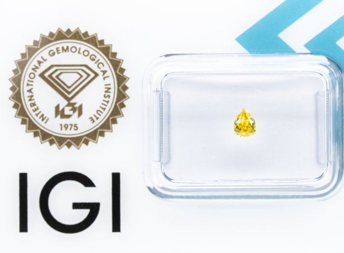 Ingen mindstepris - 1 pcs Diamant  (Naturfarvet)  - 0.22 ct - Pære - Fancy intense Orange nuance Gul - VS2 - International Gemological Institute (IGI)