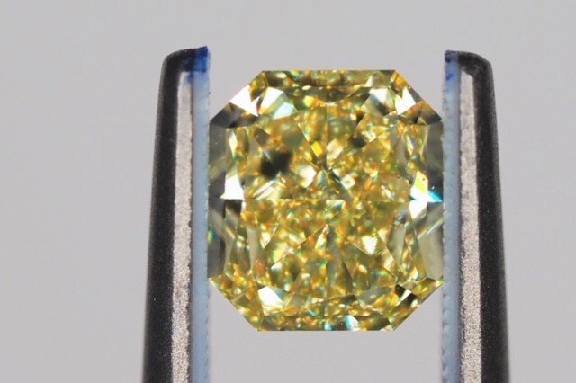 1 pcs Diamant  (Naturfarvet)  - 1.03 ct - Radiant - Fancy intense Gul - SI1 - Gemological Institute of America (GIA)