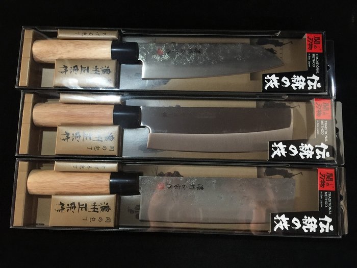 正宗 MASAMUNE / Set of 3 / 三得 SANTOKU 菜切 - Køkkenkniv -  Japansk køkkenkniv - Stål, Træ - Japan