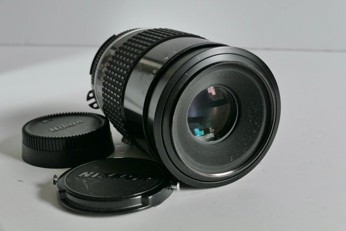 Nikon MIcro-Nikkor 105mm f4 AI-S Lens Prime objektiv