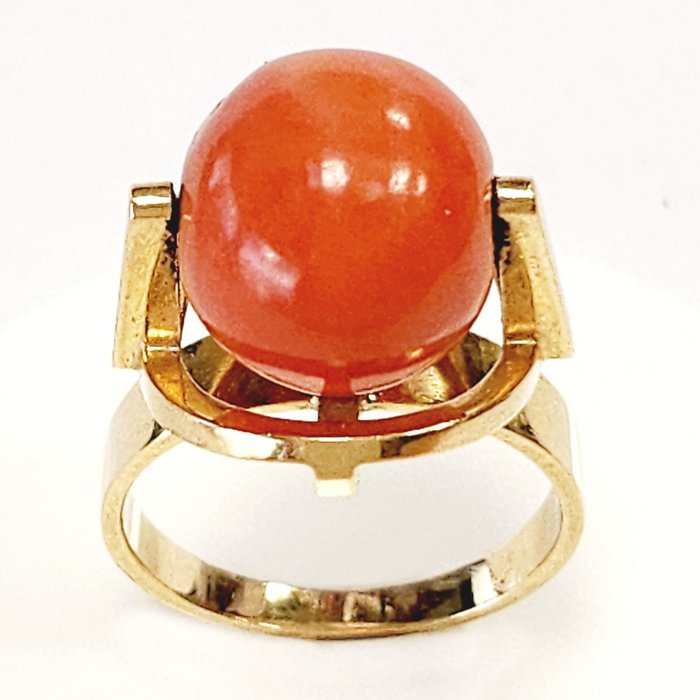 Ring - 18 kraat Gulguld -  10.00ct. tw. Koral