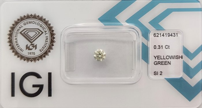 Ingen mindstepris - 1 pcs Diamant  (Naturfarvet)  - 0.31 ct - Rund Gullig Grøn - SI2 - International Gemological Institute (IGI)