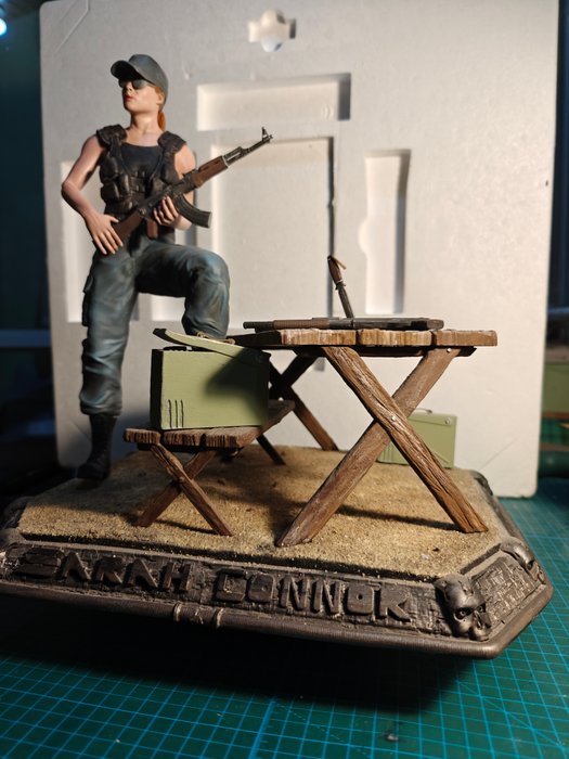 Terminator 2 - Linda Hamilton as Sarah Connor - 1:6