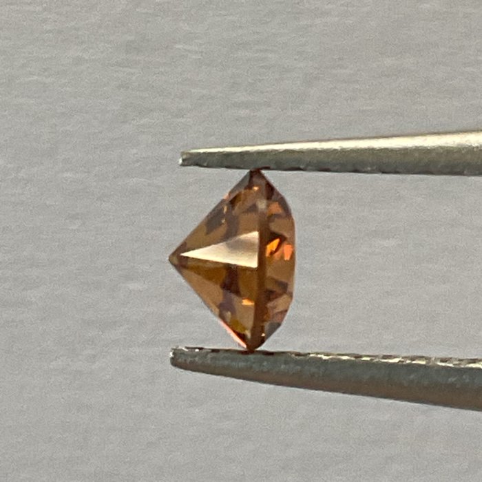 Ingen mindstepris - 1 pcs Diamant  (Naturfarvet)  - 0.36 ct - Rund - Fancy deep Orange - VS1 - Gem Report Antwerp (GRA)