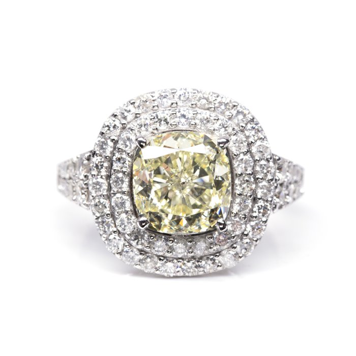 Ring - 18 kraat Hvidguld -  4.45ct. tw. Diamant (Naturfarvet) - Diamant