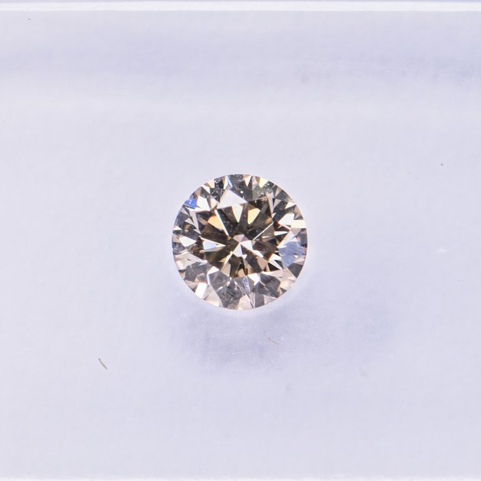 Ingen mindstepris - 1 pcs Diamant  (Naturfarvet)  - 0.32 ct - Rund - Fancy light Brun - VS2 - International Gemological Institute (IGI)