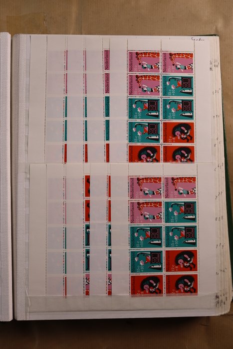 Holland 1965/2001 - Parti på mere end 1500 blokke/ark i bundter i en æske