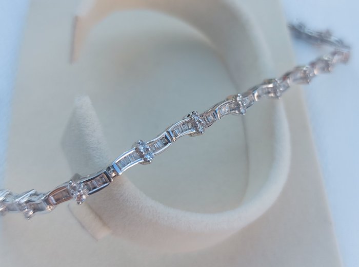 Armbånd - 18 kraat Hvidguld -  3.00ct. tw. Diamant (Natur)  - Diamant