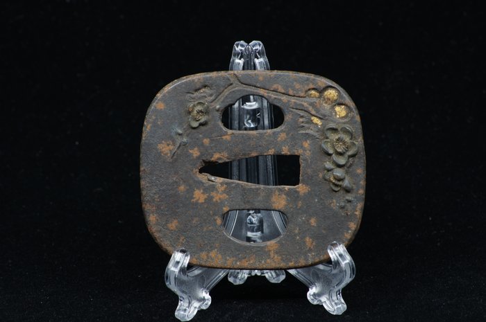 Firkantet Tsuba med blommedesign - Samurai - Japan