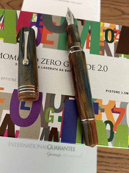 Leonardo Officina Italiana - Momento zero grande 2.0 Stardust Brown 1 - Fyldepen