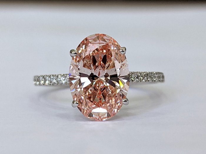 Ingen mindstepris - Ring - 14 karat Hvidguld -  3.20ct. tw. Lyserød Diamant (Laboratoriedyrket diamant i fancy farver) - Diamant - FANCY VIVID PINK VS2 IGI