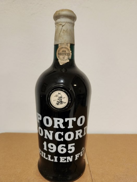 1965 Concord - The Douro Wine Shippers and Growers - Colheita Port - Flasket 1977 -  Porto  - 1 Flaske (0,75L)