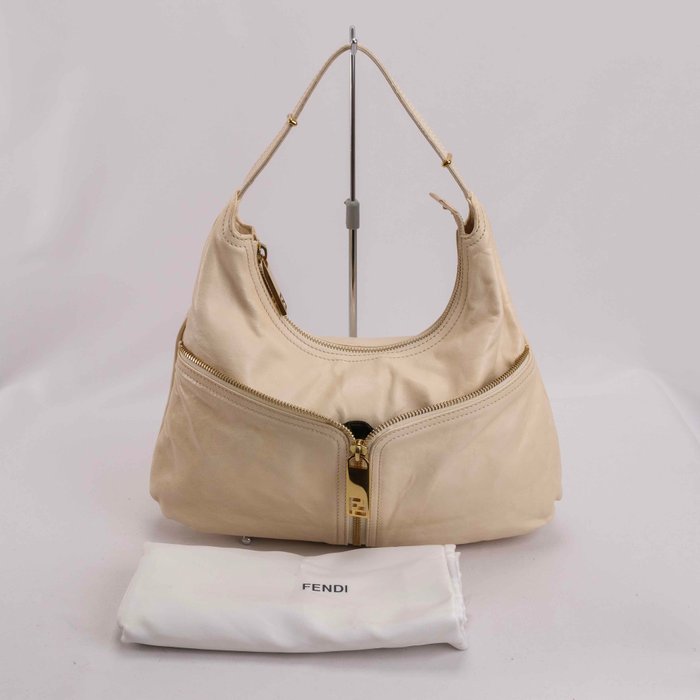 Fendi - Fendi Cream Lambskin Leather Hobo bag - Håndtaske