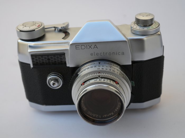 Edixa Electronica mit Edixa Xenar 50mm 2.8 Wechselobjektiv Analogt kamera