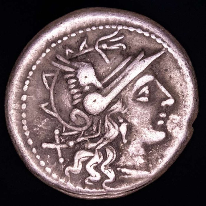 Romerska republiken. C. Maianius. Denarius Minted in Rome in 153 B.C.  Victory driving biga right,  (Ingen mindstepris)