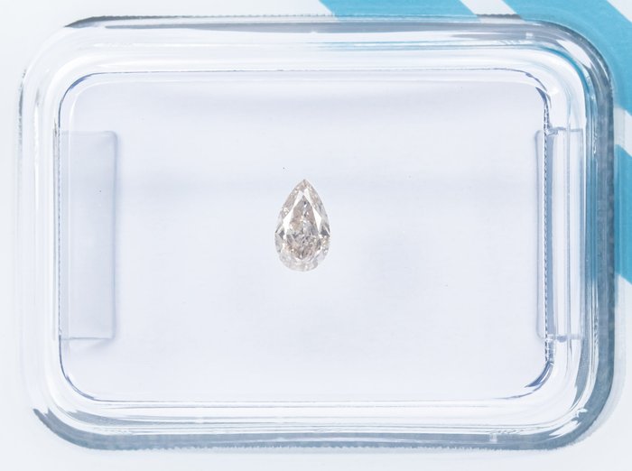 Ingen mindstepris - 1 pcs Diamant  (Naturfarvet)  - 0.15 ct - Pære - Fancy light Brun - SI1 - International Gemological Institute (IGI)