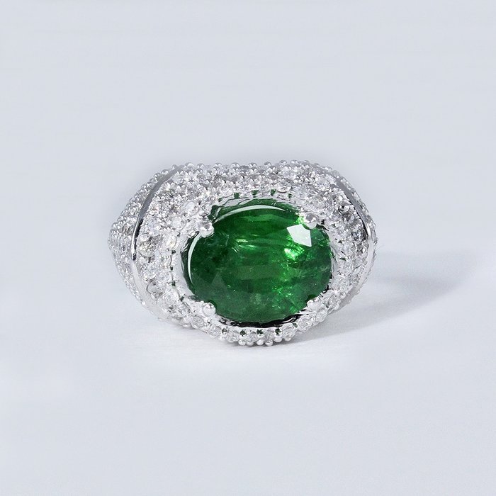 Cocktailring - 14 karat Hvidguld -  10.69ct. tw. Tsavorit - Diamant - Tsavorite diamantring