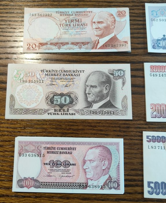 Tyrkiet. - 57 banknotes - various dates - Pick 187a, 187b, 188, 194, 196, 202, 212  (Ingen mindstepris)