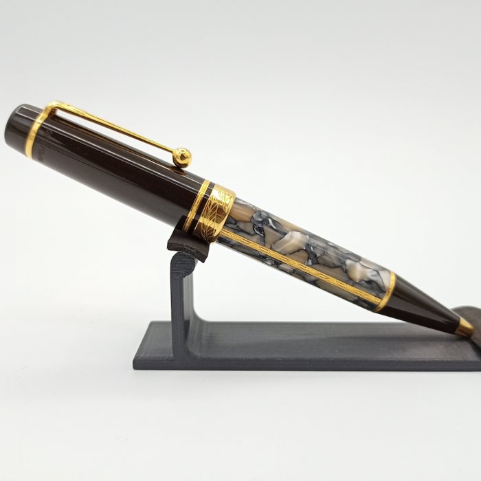 Montblanc - Meisterstuck - Alexandre Dumas - Writers Limited Edition 00906/16000 - Pen