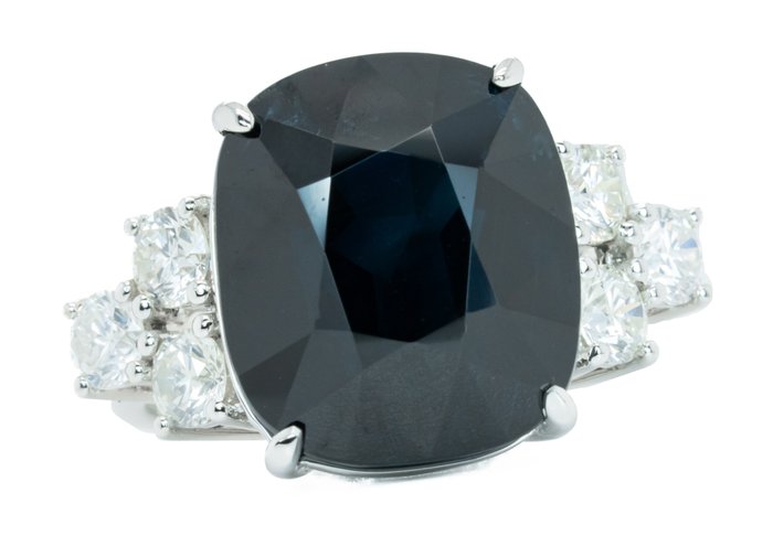 Ingen mindstepris - Ring - 18 kraat Hvidguld, Dyb blå (ingen varme) -  17.06ct. tw. Safir - Diamant - 1,18ct SI