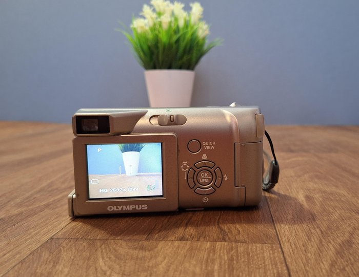 Olympus C-315 zoom + 256MB - Digitalt kompaktkamera