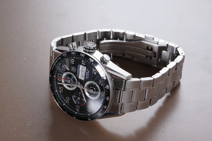 TAG Heuer - Carrera Calibre 16 Chronograph Black Dial Day/Date - CV2A10 - Mænd - 2011-nu