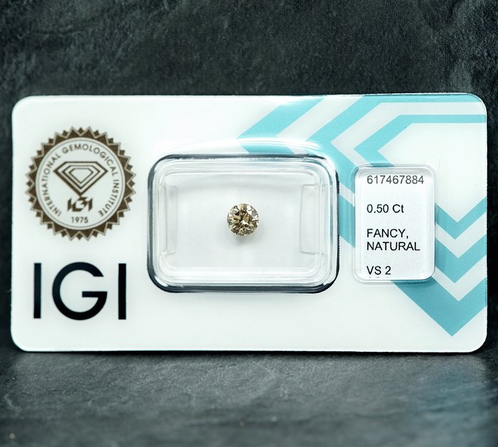 1 pcs Diamant  (Naturfarvet)  - 0.50 ct - Fancy light Brunlig Gul - VS2 - International Gemological Institute (IGI)