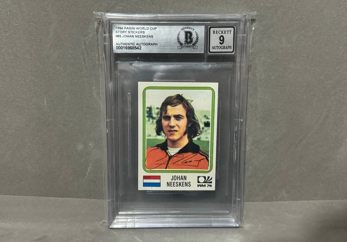 1994 Panini World Cup Story Johan Neeskens #85 Hand Signed Beckett Autograph 9 - 1 Graded sticker