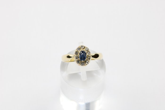 Ring - 14 karat Gulguld -  0.40ct. tw. Safir - Diamant