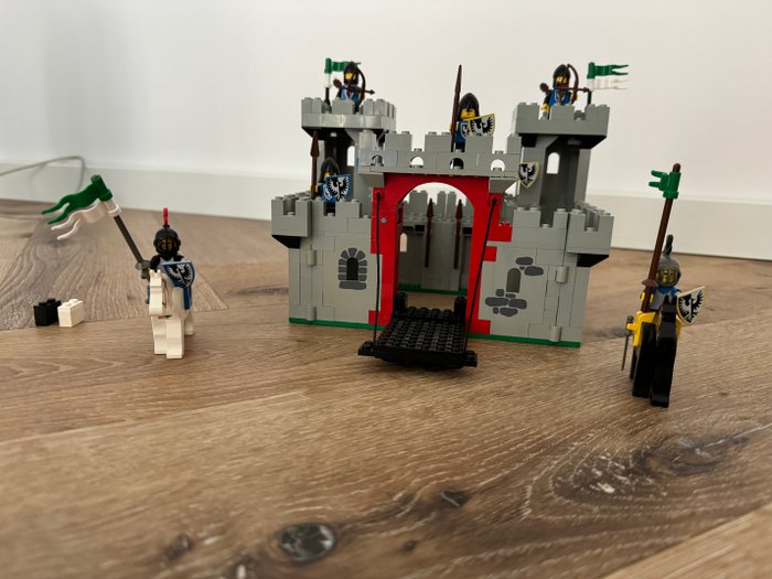 Lego - Knights - 6073 knight’s castle - 1980-1990 - Holland