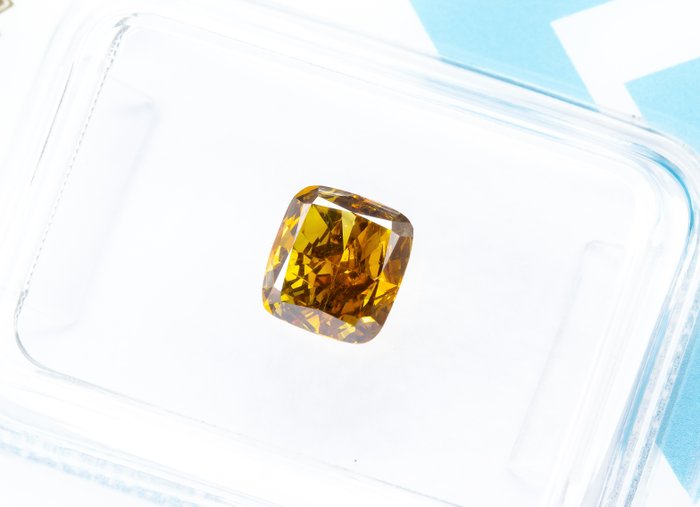 Ingen mindstepris - 1 pcs Diamant  (Naturfarvet)  - 0.90 ct - Pude - Fancy deep Brunlig, Orange nuance Gul - SI2 - International Gemological Institute (IGI)