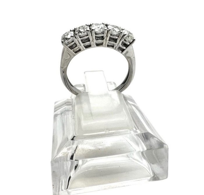 Ring - 18 kraat Hvidguld -  120ct tw Diamant (Natur)