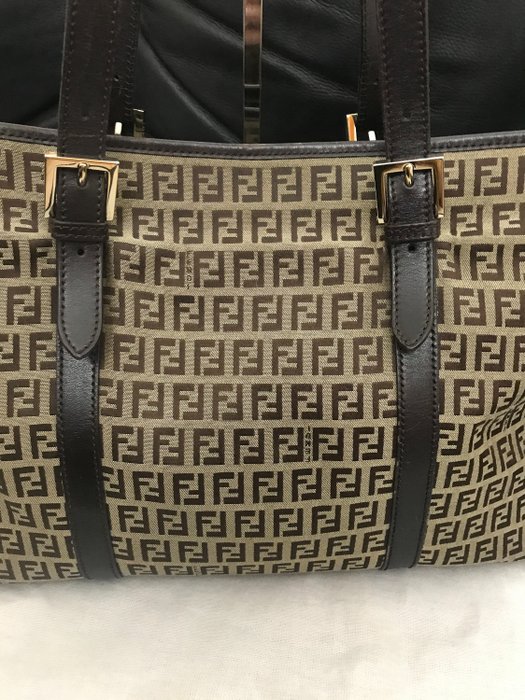 Fendi - Zucchino Tote - Skuldertaske