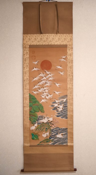 Rising sun and Wave - Pine and Plum - A Flock of Cranes - ​Hanging Scroll - Showa - After Ito Jakuchu 伊藤若冲 (1716-1800) - Japan  (Ingen mindstepris)