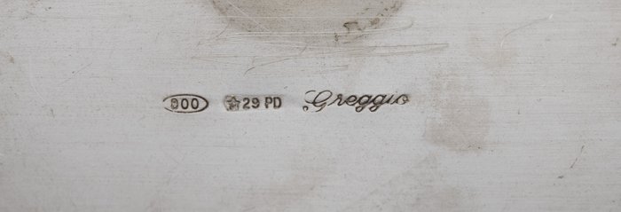 Greggio Rino (29 PD) - Pilleæske - Mod. "Geometry Line" Solid Sølv med reliefdekoration, 1960'erne - .800 sølv