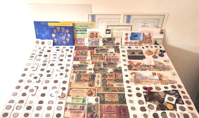 Verden. Extensive Collection of Coins/Banknotes/Sets/Stocks/Memoriable/Etc. 500 pieces  (Ingen mindstepris)