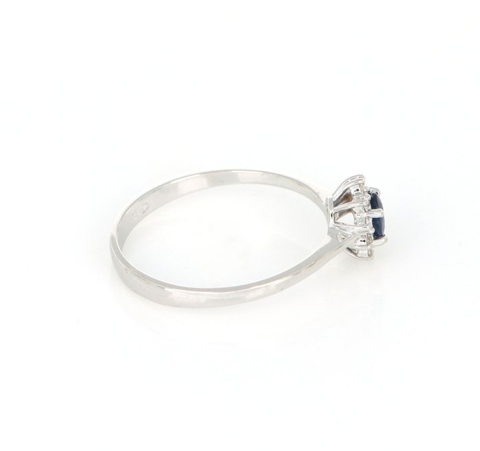 Ingen mindstepris - Ring - 18 kraat Hvidguld -  0.35ct. tw. Safir - Diamant