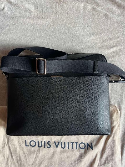 Louis Vuitton - Crossbody-taske