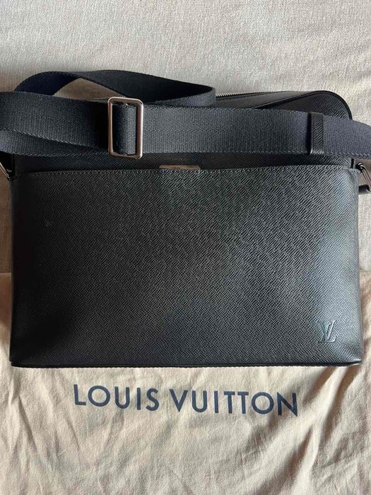 Louis Vuitton - Crossbody-taske