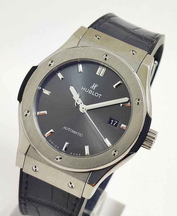 Hublot - Classic Fusion Titanium "Racing Grey" - 542.NX.7071.LR - Mænd - 2011-nu